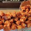 Coquinho caramelizado: basta fazer uma vez para não conseguir parar de comer