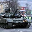 Ucrânia acaba de abrir os tanques utilizados pela Rússia; e surpresa: eles foram fabricados no Ocidente