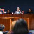 Entenda intenções de Moraes e Dino ao pressionar Fux, conforme especialistas
