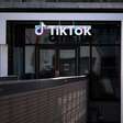 Trump estende prazo para resolver venda do TikTok