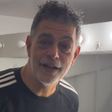 Eduardo Moscovis confessa uso excessivo de bebidas e drogas: 'Achava que ia morrer'