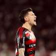 Arrascaeta supera craques mundiais como Vini, Yamal e Lewandowski em "live score"