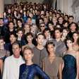 Milão: desfile póstumo de Giorgio Armani exibe todo seu legado
