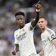 Vini Jr. marca 2 vezes na vitória do Real Madrid sobre o Villarreal no Espanhol