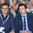 Pai de Tom Holland dá detalhes de acidente do filho no set de 'Homem-Aranha 4'