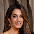 Esse vestido de festa de Amal Clooney tem a cor mais elegante para a temporada de Primavera-Verão