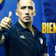 Ex-Palmeiras e Grêmio, Lucas Barrios inicia a carreira de treinador