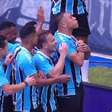 Carlos Vinicius marca hat-triclk, e Grêmio vence o Juventude na Arena