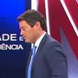 Líder de extrema direita abandona entrevista ao vivo irritado com deboche de comentarista