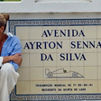 Adriane Galisteu diz que ferida da morte de Ayrton Senna nunca será curada: 'Não consigo esquecer'