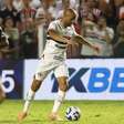 São Paulo prega cautela e dosa minutos de Lucas nesta reta final de ano