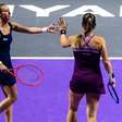 Luisa Stefani celebra vaga histórica na semi do WTA Finals