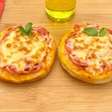 Receita fácil e rápida: mini pizza no pão sírio na airfryer