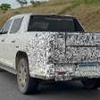 Nova geração da VW Amarok é flagrada no Brasil e será híbrida em 2027