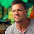 "Tudo dói, mas eu amo": Alan Ritchson rejeita conselhos de médicos para "desacelerar" com Reacher e Um Dia Fora de Controle