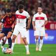 Espanha empata com a Turquia e confirma vaga na Copa do Mundo