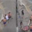 Jovem é espancado no meio da rua por bando no litoral de SP