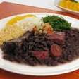 Feijoada tradicional: aprenda a fazer o prato clássico