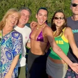 Dua Lipa visita Angélica e Luciano Huck e ganha recepção calorosa: 'Casa é de vocês'
