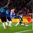 Atlético de Madrid marca nos acréscimos e vence a Inter
