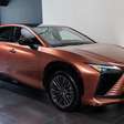 Lexus RZ 500e é primeiro elétrico de luxo da marca no Brasil