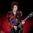 Ronnie Wood celebrou seu 50º aniversário nos Rolling Stones pintando a banda