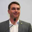 Flávio Bolsonaro sai de favorito ao Senado para aposta do pai na corrida presidencial