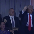 Trump é flagrado dançando ao som de YMCA no sorteio da Copa do Mundo; assista
