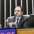 Câmara aprova suspensão do deputado Glauber Braga, que escapa da perda de mandato