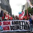 Manifestantes na Paulista protestam contra Congresso, Motta e PL da dosimetria
