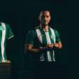 Nove anos após tragédia aérea, Chape lança uniforme em homenagem ao Atlético Nacional