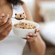 Comer mingau de aveia com esse ingrediente vai fazer milagre na sua dieta