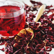 Descubra os benefícios de consumir chá de hibisco todos os dias