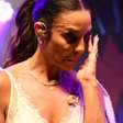 Ivete Sangalo chora durante show após separação recente