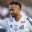Neymar passa por cirurgia no joelho após fim da temporada