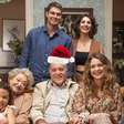 Natal com assombração na novela 'Dona de Mim'?! Mesmo depois de morto, Abel aparece na festa da família; saiba como o empresário surge para os Boaz