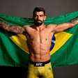 Brasileiro algoz de ex-campeão do UFC é dispensado após dez anos na organização