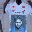 Vendado, artista viraliza ao pintar rosto de Neymar em camisa do Santos
