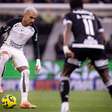 Lateral do Corinthians iguala temporada com mais participações em gols na carreira