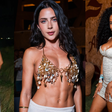 Crochê, renda, transparência e mais: 20 looks de famosas no Pré-Réveillon 2026 Amoré, no Litoral Sul de Pernambuco