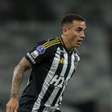 Saravia é oferecido ao Corinthians e pode reforçar a lateral-direita