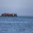 Chegadas de migrantes pelo Canal da Mancha em 2025 foram as segundas maiores da história
