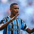 Grêmio encaminha renovação até 2029 com atacante cobiçado por clubes europeus