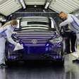 Pela primeira vez em 88 anos, a Volkswagen cruzou uma linha vermelha fechando uma fábrica na Alemanha