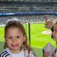 Filha de Virgínia e Zé Felipe, Maria Flor se confunde ao falar nome do namorado da mãe, Vini Jr., em jogo de futebol do Real Madrid