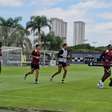 Corinthians faz treino com variações na defesa e esboço de possível time para estreia no Paulistão