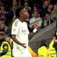 Vini Jr é flagrado criticando Gonzalo Garcia em goleada do Real