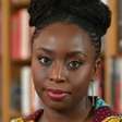 GRAVE! Morre filho de Chimamanda Ngozi; família aponta negligência do hospital