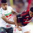 Nos acréscimos, Flamengo evita derrota para a Portuguesa na estreia no Carioca