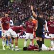 Jogador do West Ham fica desacordado após forte choque em jogo da Copa da Inglaterra